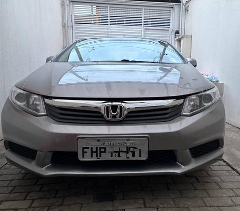 HONDA CIVIC 1.8 LXS 16V FLEX 4P AUTOMÁTICO HONDA CIVIC 1.8 LXS 16V FLEX 4P AUTOMÁTICO